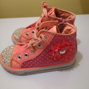 Size 9 toddler, sketchers